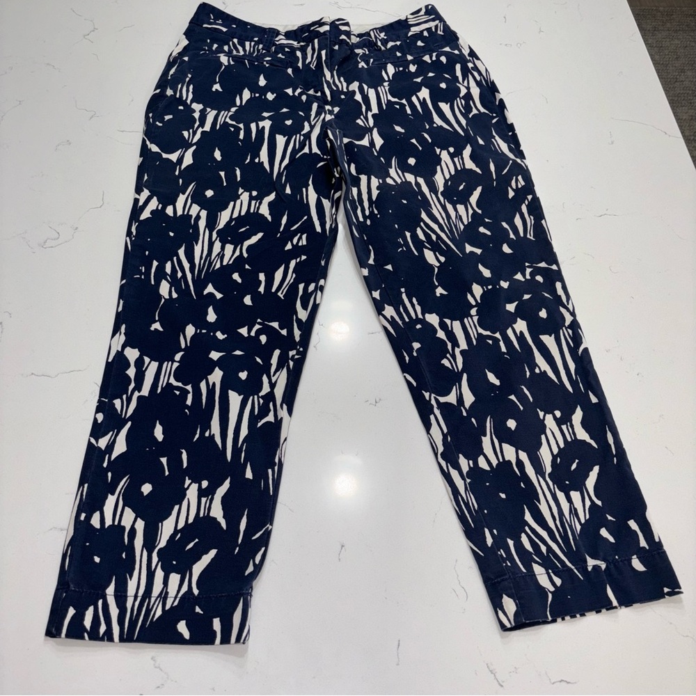Lands End Floral Print Pants in Navy and White - Size 4